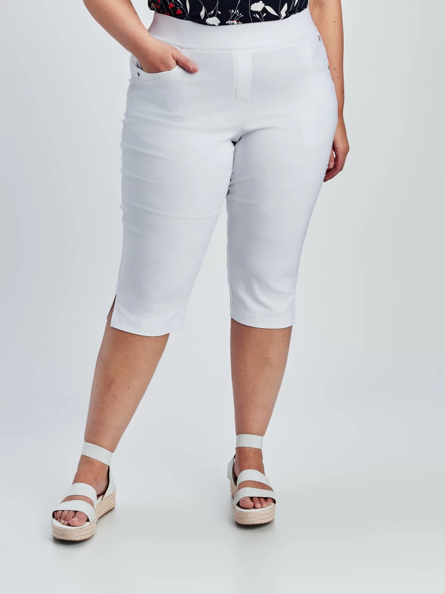 Claire France Women's Straight Semi-Fitted Pull-On Capri Pants