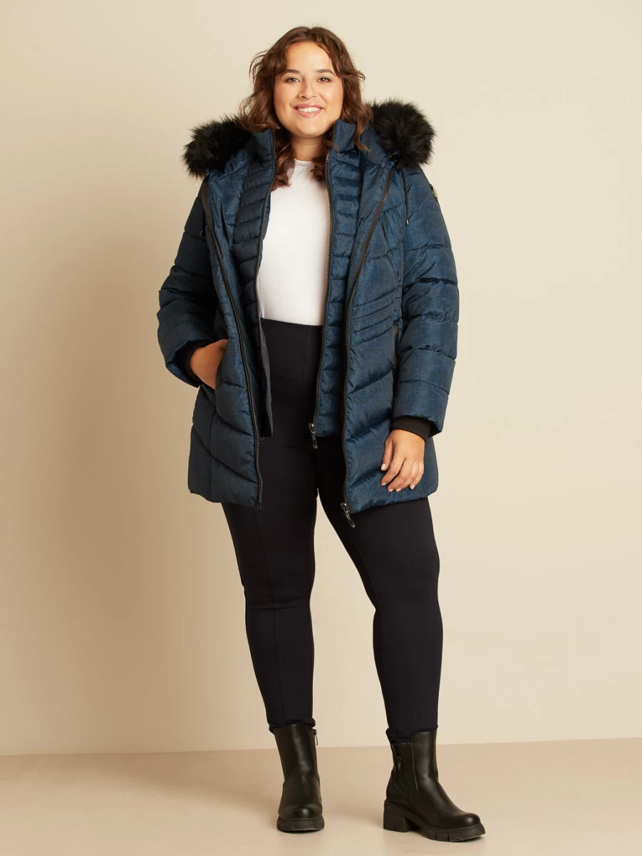 "Claire France Women's Short Semi-Fitted Coat – Stylish Outerwear for Everyday Elegance"