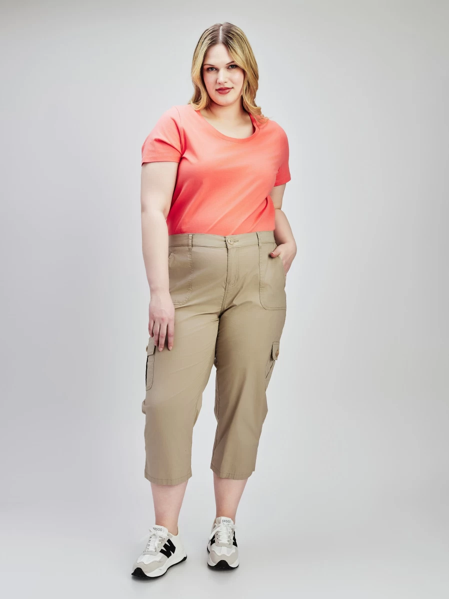 Claire France Women's Straight Semi-Fitted Capri Pants
