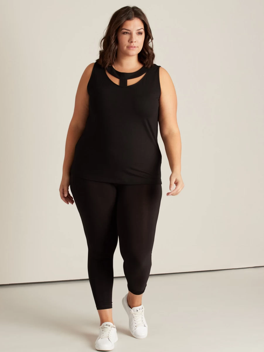 "Claire France Women's High-Quality Leggings for Comfort & Style"