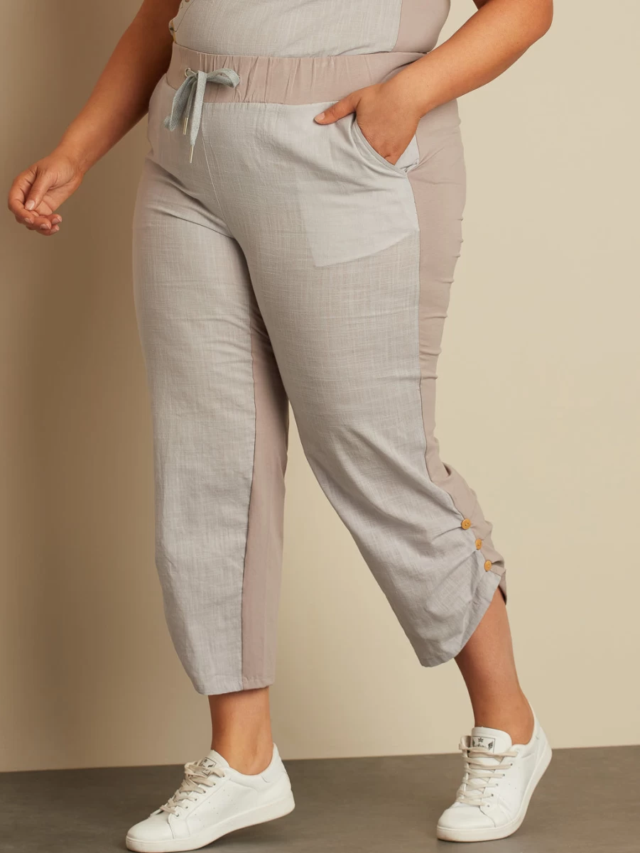 "Claire France Women's 7/8 Length Pants - Stylish & Comfortable Trousers"