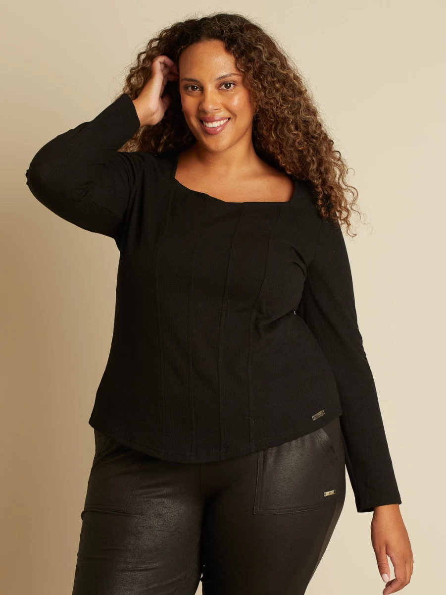 Women's Long-Sleeve Semi-Fitted T-Shirt by Véro par Véronique Cloutier