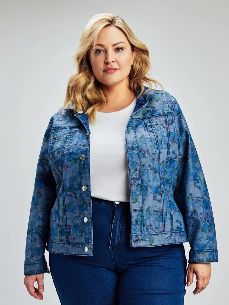 Véro par Véronique Cloutier Women's Semi-Fitted Denim Vest for Stylish Layering