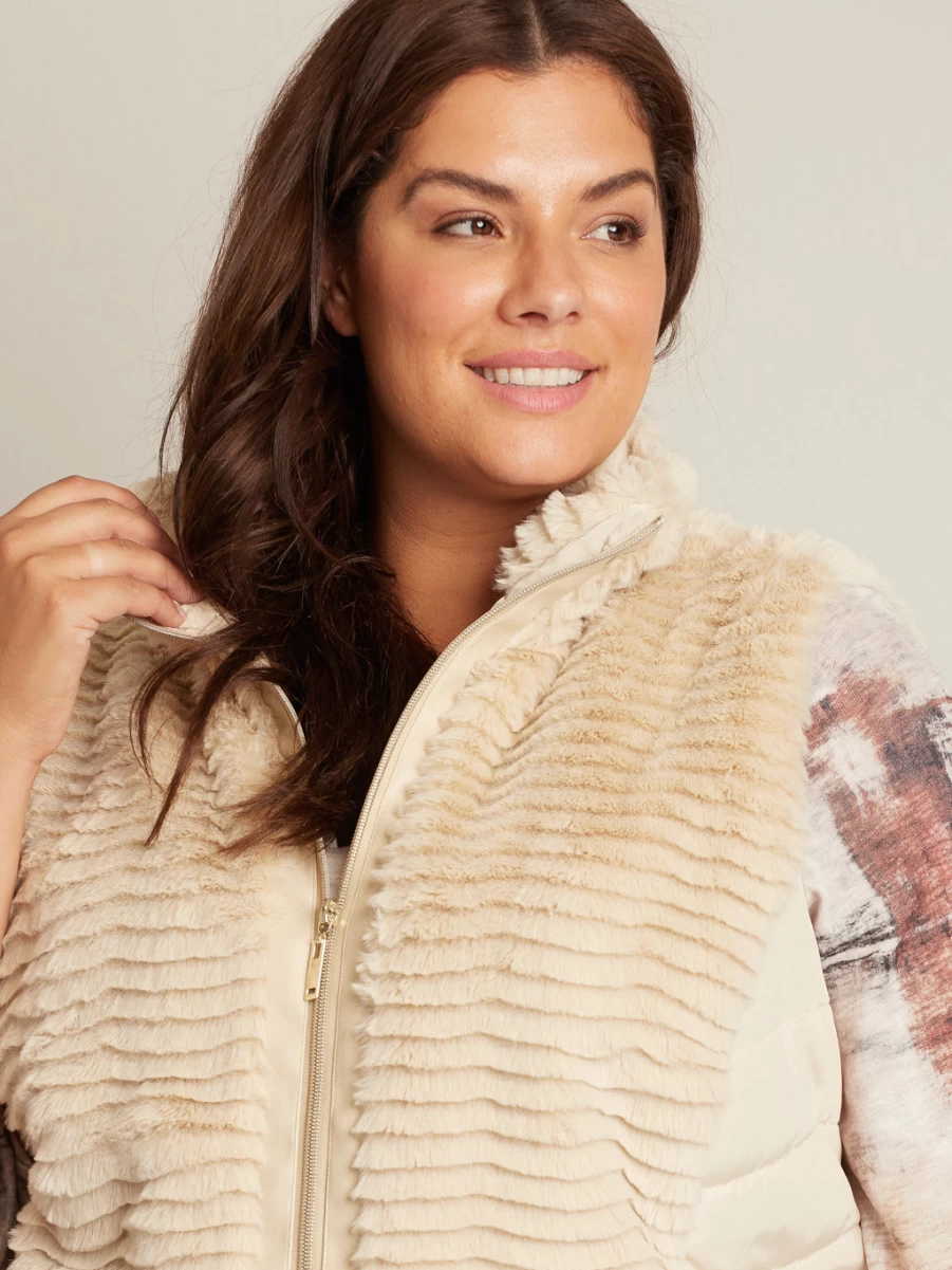Women's Sleeveless Puffer Vest Jacket with Faux-Fur Trim - Claire France Winter Fashion