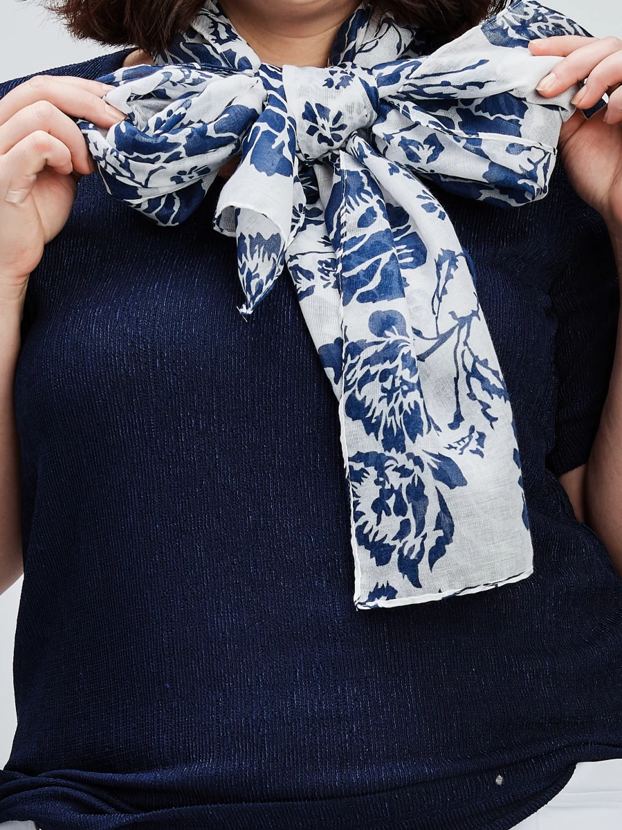"Claire France Women's Fashion Scarf – Elegant & Soft Winter Accessory"