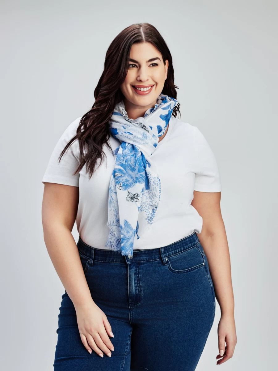 "Claire France Women's Fashion Scarf – Elegant & Soft Winter Accessory"