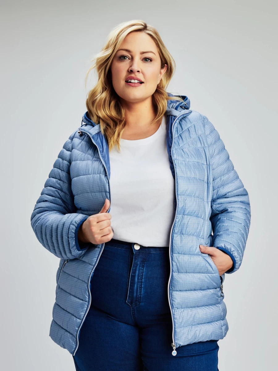 "Claire France Women's Short Semi-Fitted Coat - Stylish Outerwear for Fashionable Outfits"