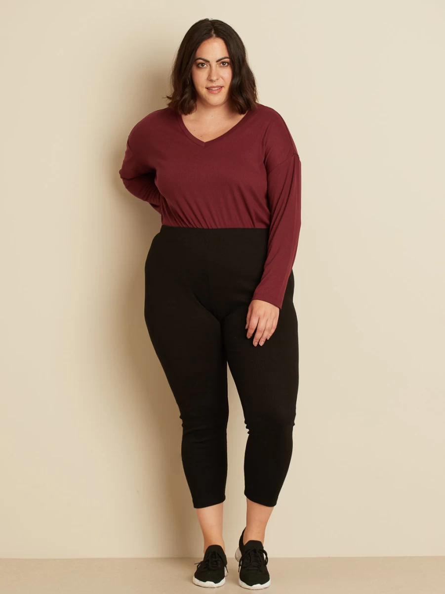 "Véro par Véronique Cloutier Women's Semi-Fitted Lounge Pants for Comfort & Style"