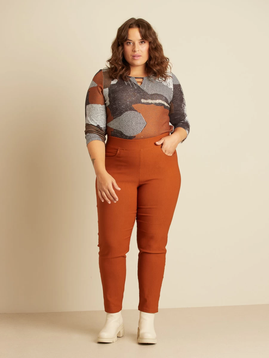 Claire France Women's Straight Leg Pull-On Pants for Petite - Comfort Fitted Trousers