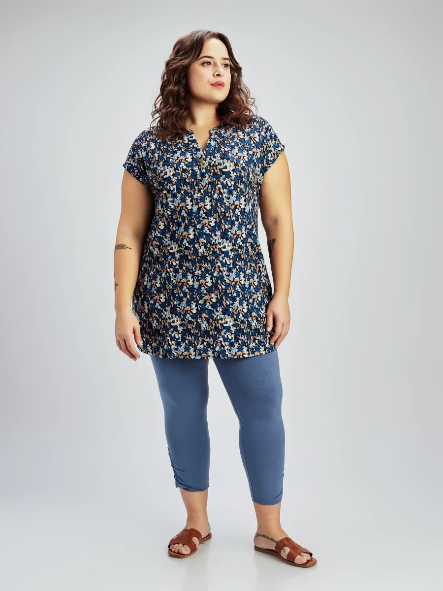 "Claire France Women's Stylish Short-Sleeve Loose Tunic Top for Casual Comfort"